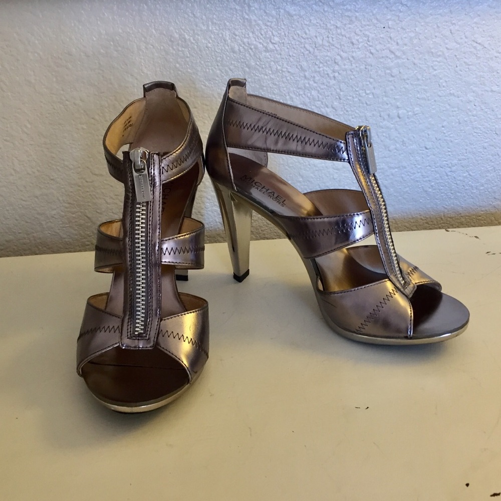 Micheal Kors Silver Berkeley Zip Heel